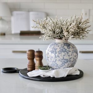 Laurelynn Vase